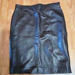 Chocolate brown faux leather skirt size 6